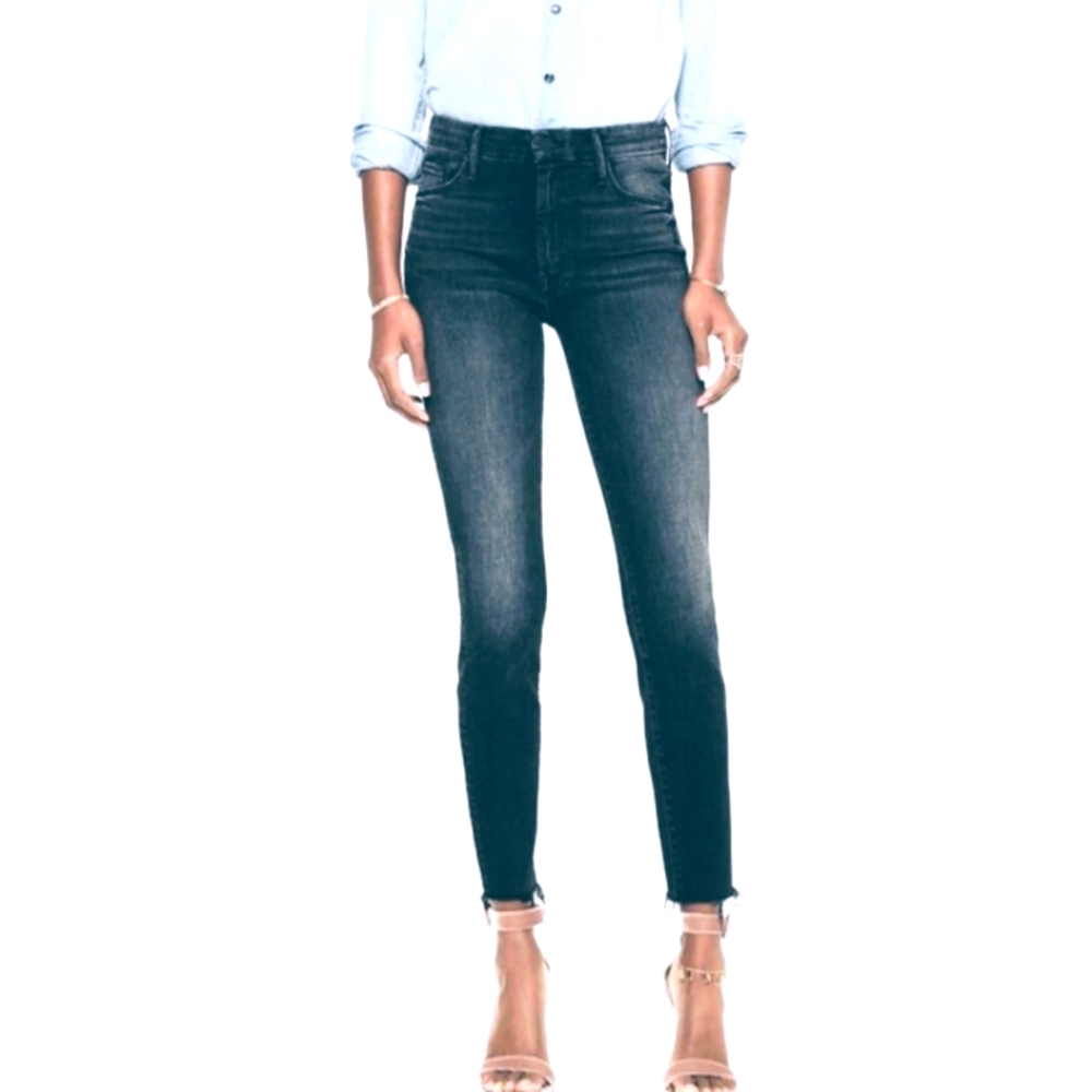MOTHER High Waist Looker Cropped, Frayed Hem Jeans. 25.